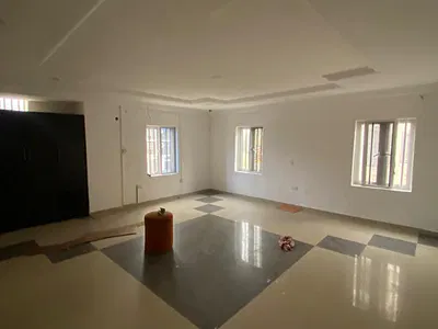 Newly Renovated 4 Bedrooms Duplex Suitable for Office and Residential