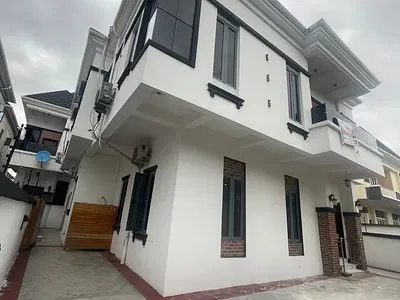 5 Bedrooms Detached Duplex with BQ