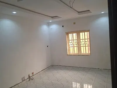 A Very Spacious 3 Bedroom Flat All Rooms Ensuite