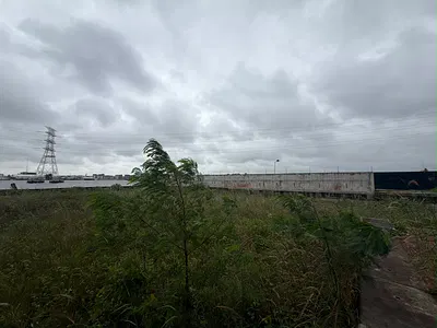 1030SQM Corner Piece Land