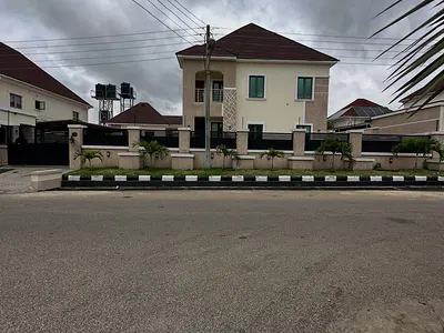 New 4 Bedroom Fully Detached Duplex + 2 Rooms Boys Quarters