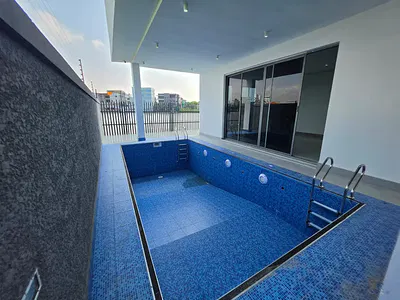 Luxury Waterfront 5 Bedroom Fully Detached Duplex with 2 Rooms BQ