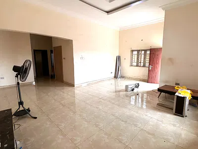 Well Finished 2 Bedroom Apartment
