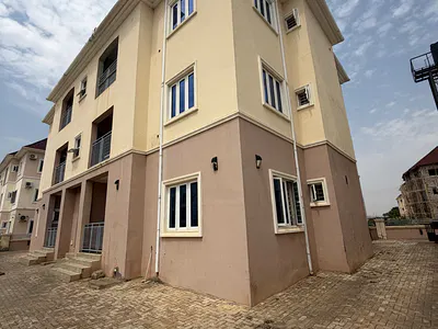 3 Bedroom Flat Available