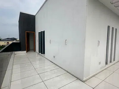 Exquisite Spacious Luxury 5 Bedroom Fully Detached Duplex with BQ
