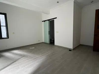 Brand New 2 Bedroom Apartment with Pool and Elevator