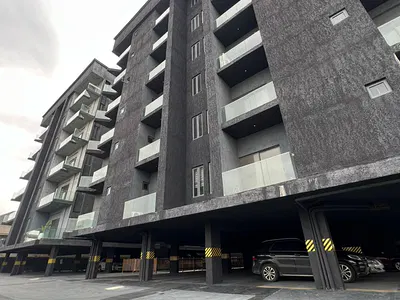 Brand New 2 Bedroom Apartment with Pool and Elevator