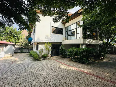5 Bedrooms Spacious Detached Duplex, BQ, Official Use Only
