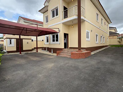 New 4 Bedroom Fully Detached Duplex + 2 Rooms Boys Quarters