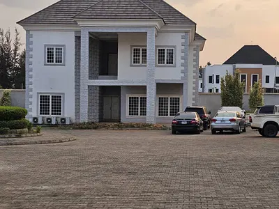 Brown New 5 Bedroom Detached Duplex with BQ