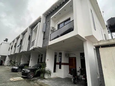 Sharp 3 Bedroom Terraced Duplex