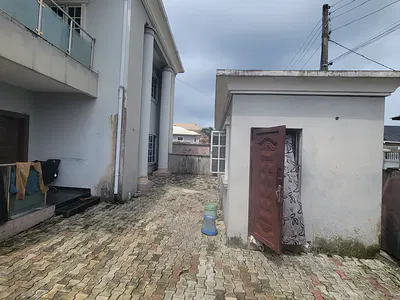 4 Bedroom Fully Detached Duplex with 2 Units of 3 Bedroom Apartment