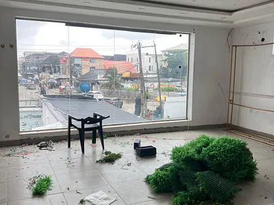 35 SQM Shop Space