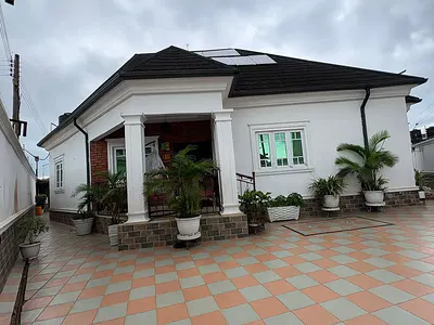 Modern 3 Bedroom Home