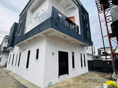 Good Deal! 4 Bedroom Fully Detached Duplex