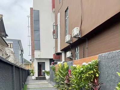Exclusive 5 Bedroom Detached Duplex