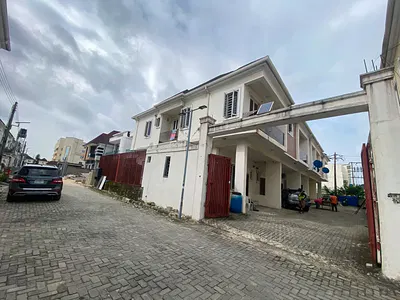 4bedrooms Terraced Duplex
