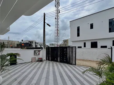 Tastefully 4 Bedroom Semi-Detached Duplex with BQ