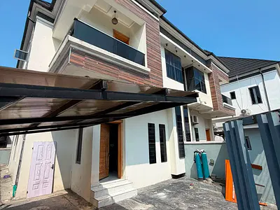 Spaciously 4 Bedroom Semi-Detached Duplex