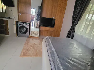 Fully Furnished Room Selfcon