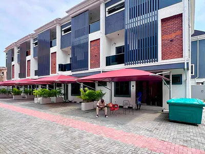 Fully 4 Bedroom Terrace with Swimming Pool, Gym with Lounge Duplex