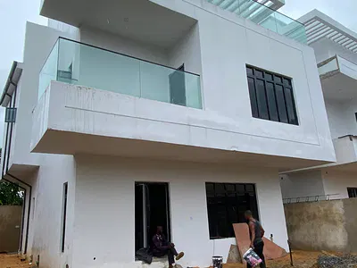 4 Bedroom Detached Duplex with Smart Home Automation
