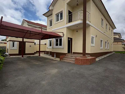 Luxury 4 Bedroom Detached Duplex in a Beautiful Estate