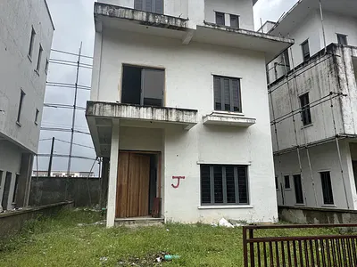 4 Bedroom Duplex with BQ