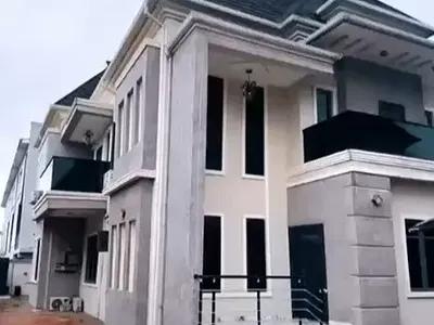 Brand New 5 Bedroom Detached Duplex