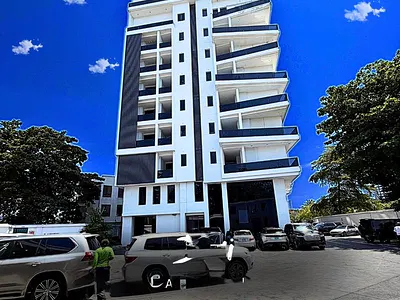 3 Bedroom Maisonette with Elevator, Pool, Gym, Lounge Area