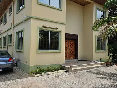 Decent 7 Bedroom Duplex with BQ