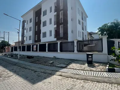 Spacious 4 Bedroom, Study Room Duplex