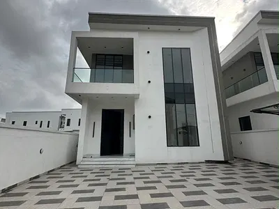 Exquisite 4 Bedroom Detached Duplex with BQ