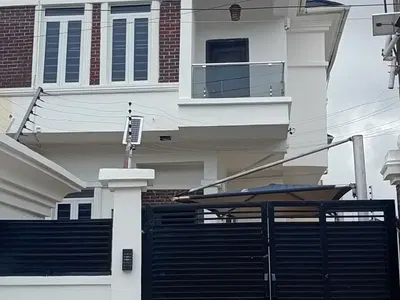 3 Bedrooms Semi Detached Duplex with a BQ