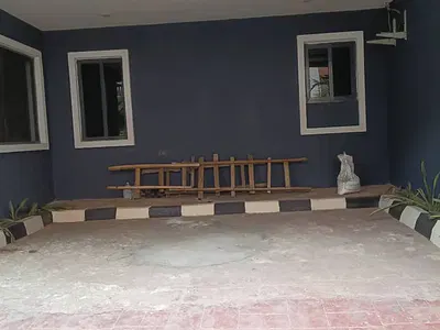 4 Bedroom Duplex with a Room BQ