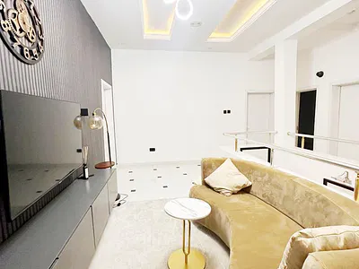 5 Bed Semi Detached Duplex