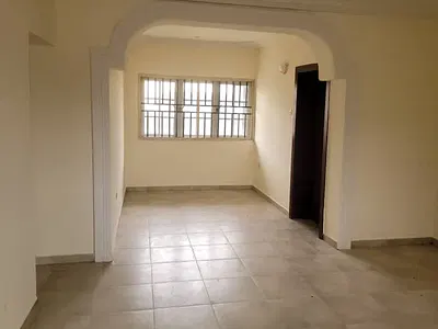 Spaciously Built 3 Bedroom Flat Apartment