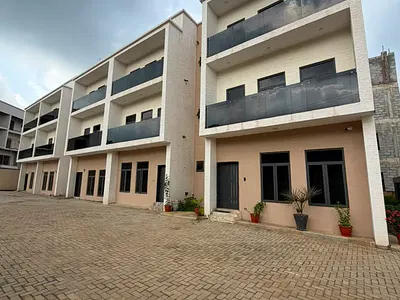 Luxury 4 Beds Terrace Duplex with BQ