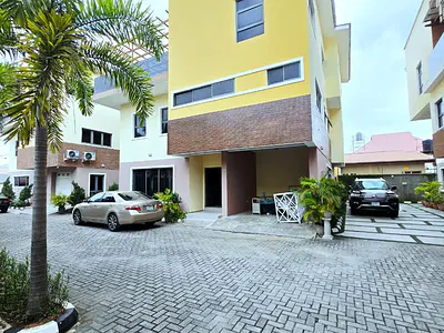 Luxury Newly Renovated 5 Bedroom Detached House