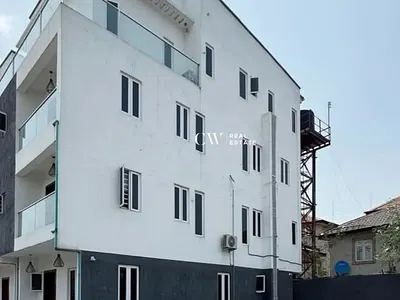 4 Bedroom Maisonette