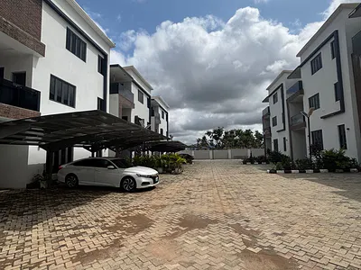 4 Bedroom Terraced Duplex with BQ