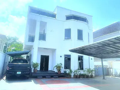 Luxury 6-Bedroom Detached Duplex