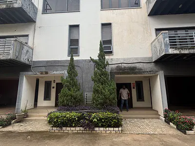 Furnished Luxury 4 Bedroom Terraced Duplex