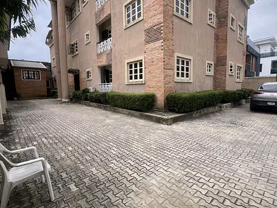 Executive Office Space with 4 Private Offices Rooms