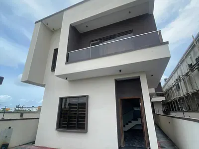 Beautifully Crafted 4 Bedroom Fully Detached Duplex with BQ
