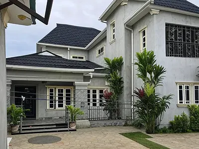 5 Bedroom Fully Detached Duplex