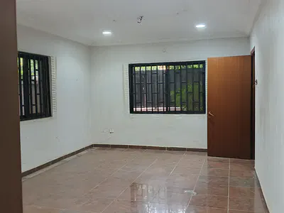 6 Bedroom Fully Detached Duplex
