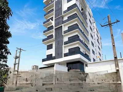 Luxury 3 Bedroom Apartment, Pool, Gym and Elevator