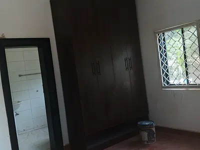 Newly Renovated 3 Bedroom Flat