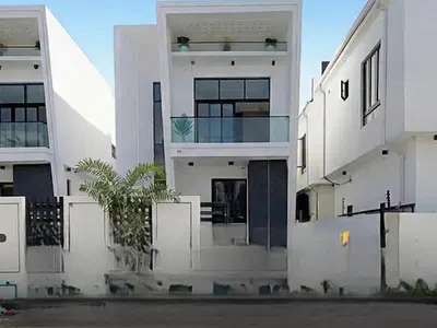 Beautiful 4 Bedroom Detached Duplex with a BQ and Pool